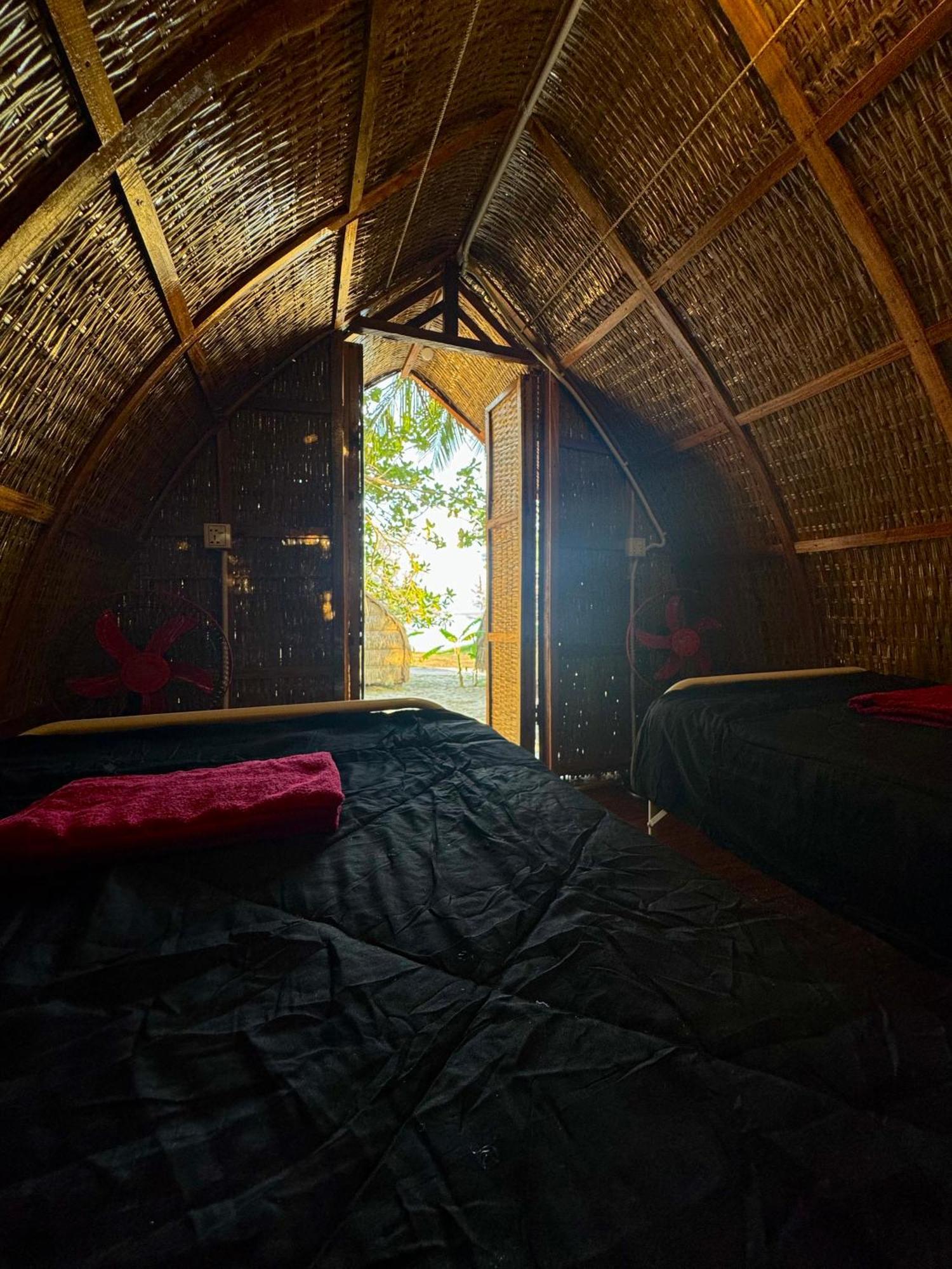 Hostel Rafikis Retreat Derm Tkov Village Exteriér fotografie