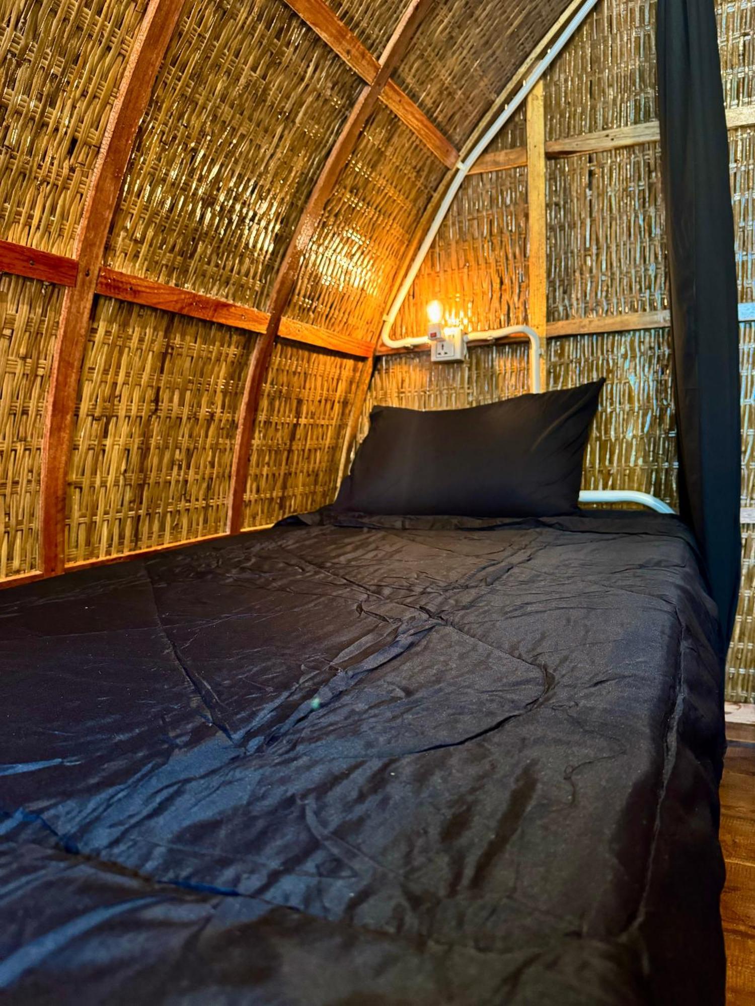 Hostel Rafikis Retreat Derm Tkov Village Exteriér fotografie