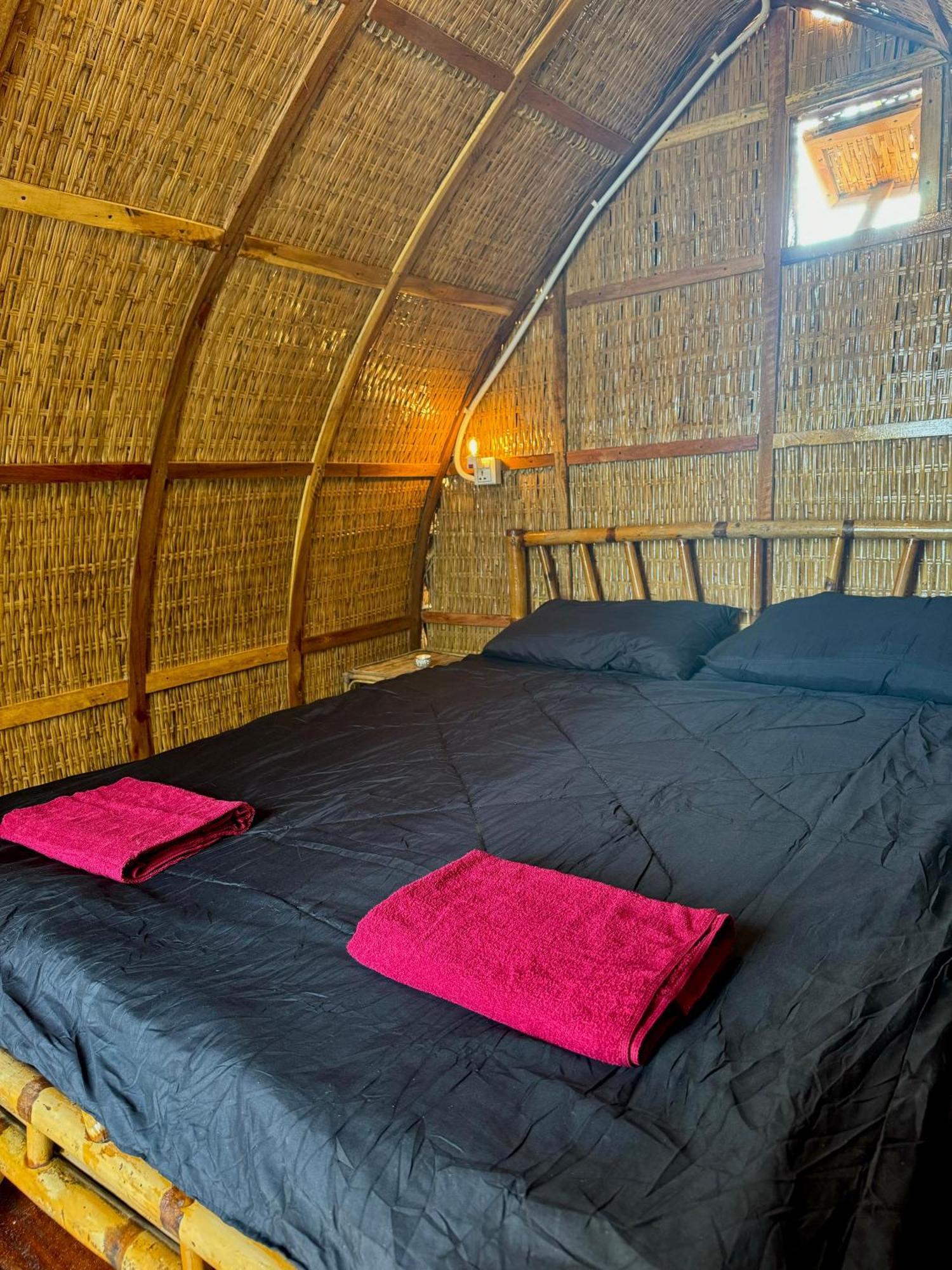 Hostel Rafikis Retreat Derm Tkov Village Exteriér fotografie